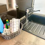Mia Нивице